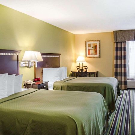 Quality Inn & Suites Medina - Akron West Экстерьер фото