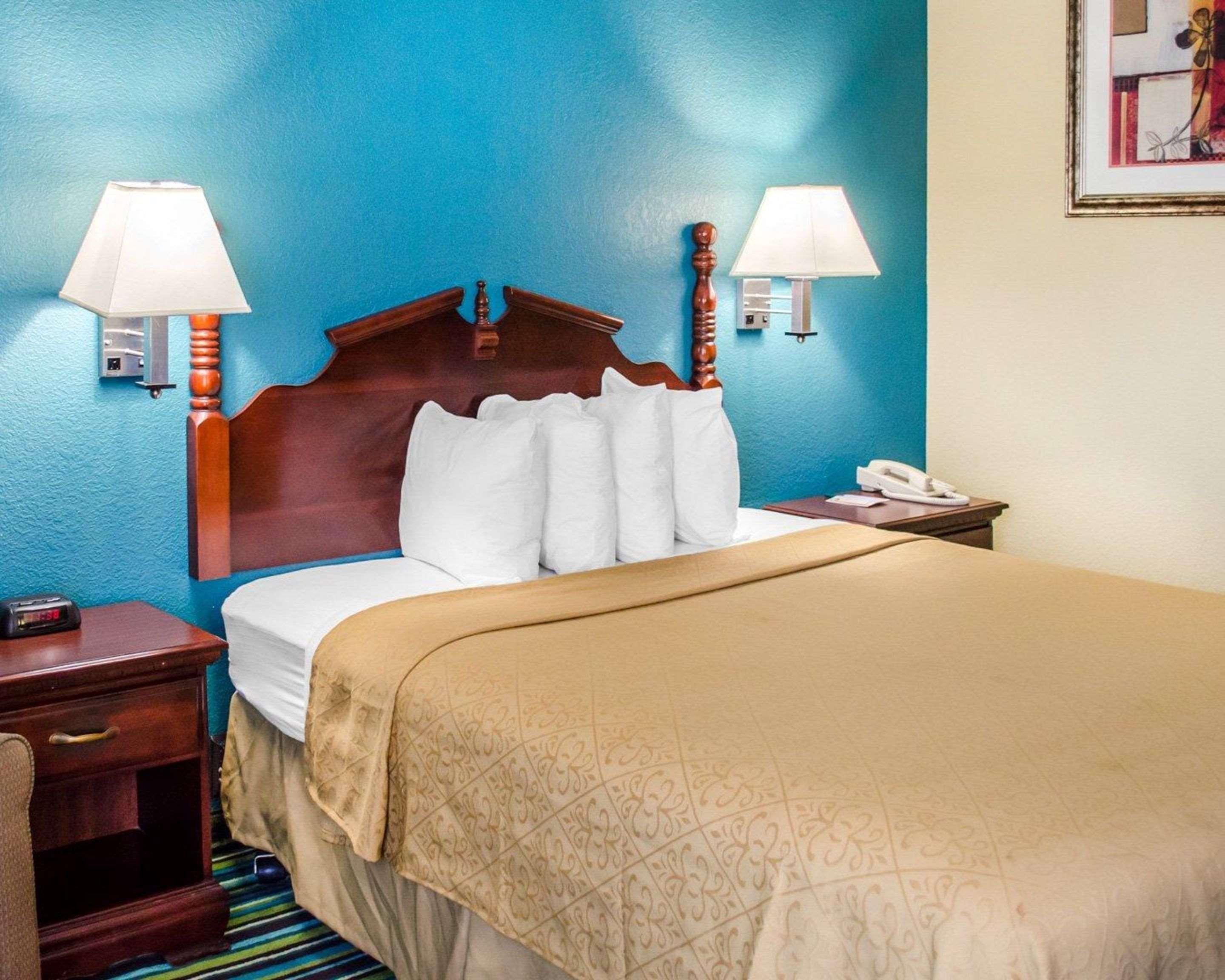 Quality Inn & Suites Medina - Akron West Экстерьер фото