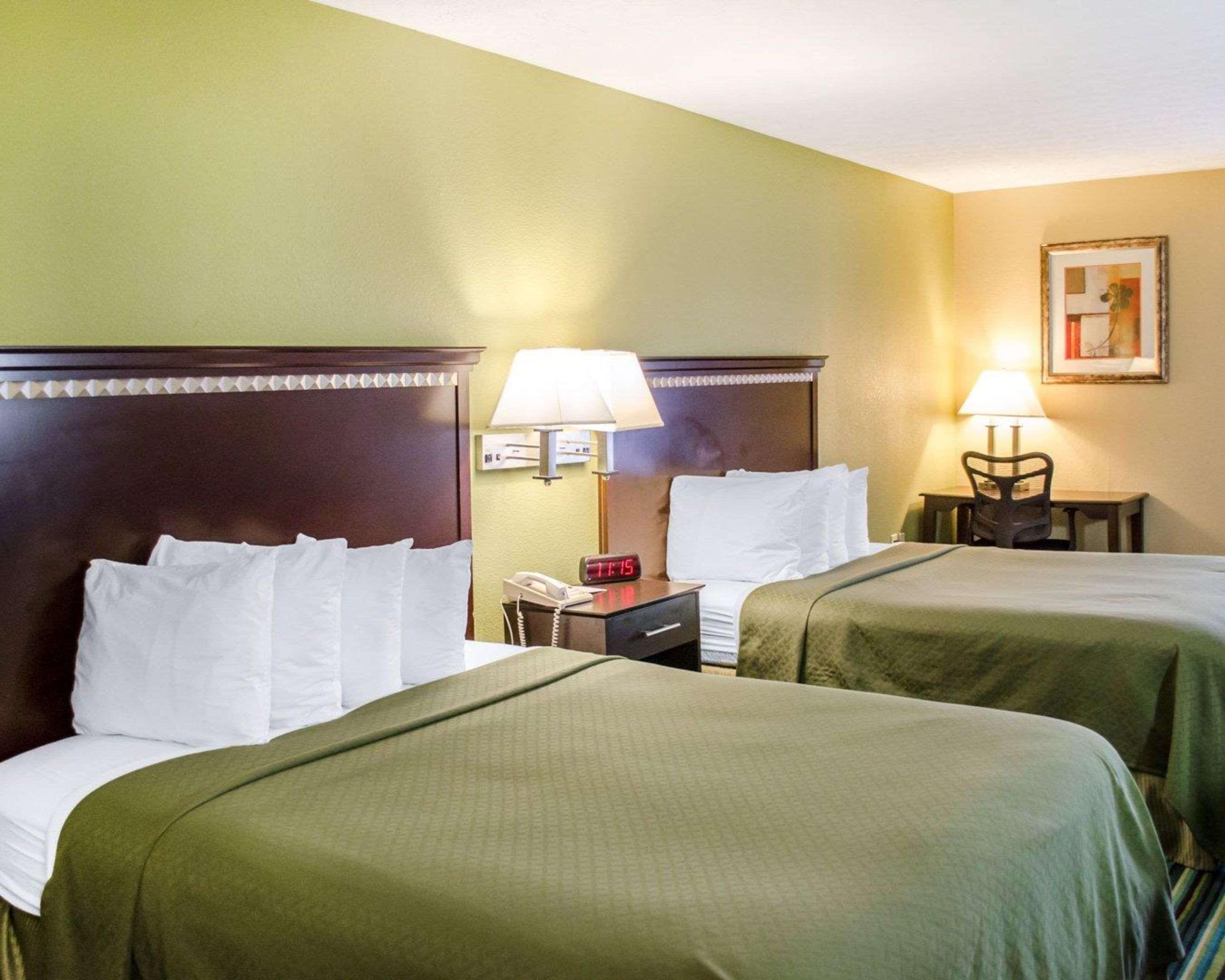 Quality Inn & Suites Medina - Akron West Экстерьер фото