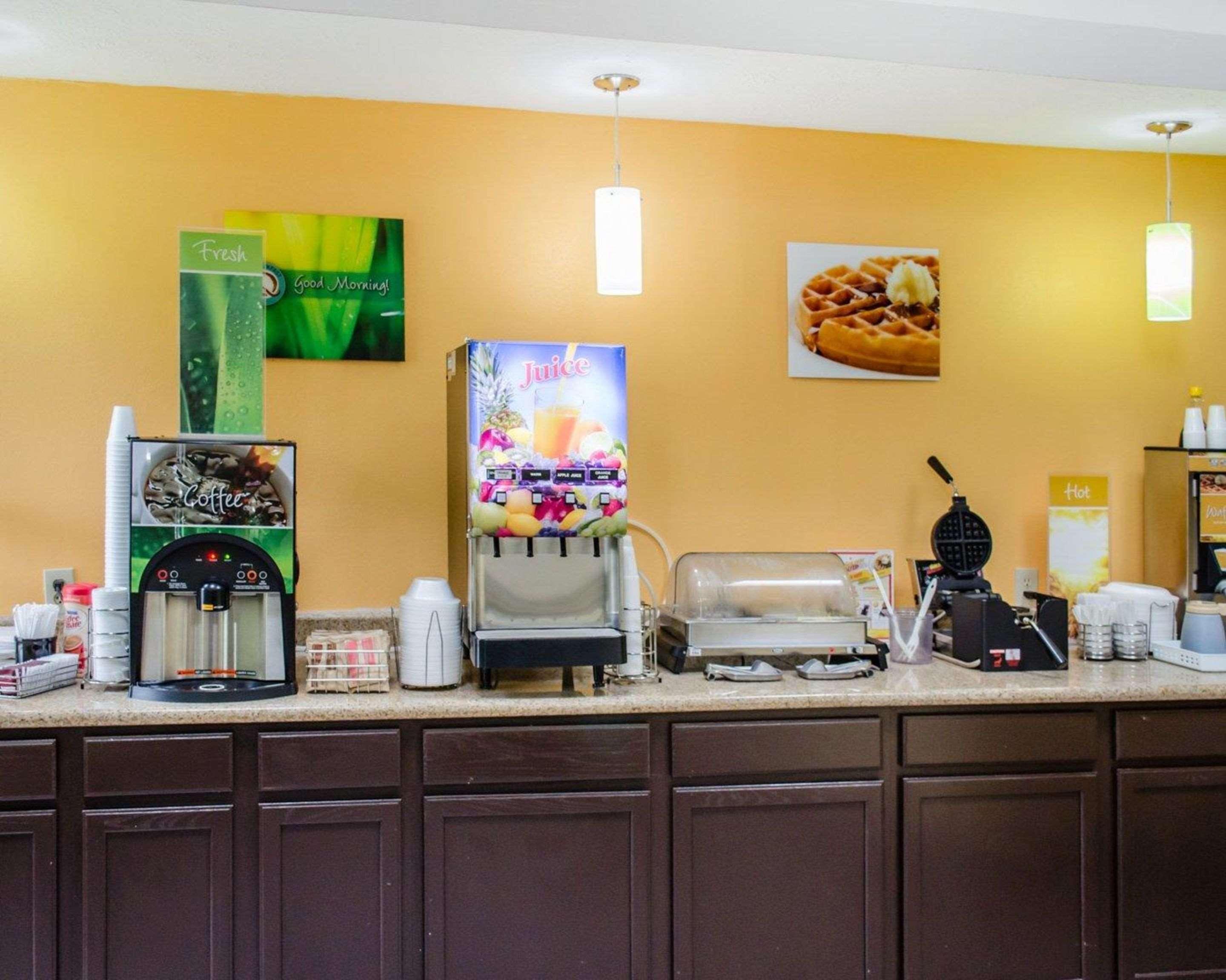 Quality Inn & Suites Medina - Akron West Экстерьер фото