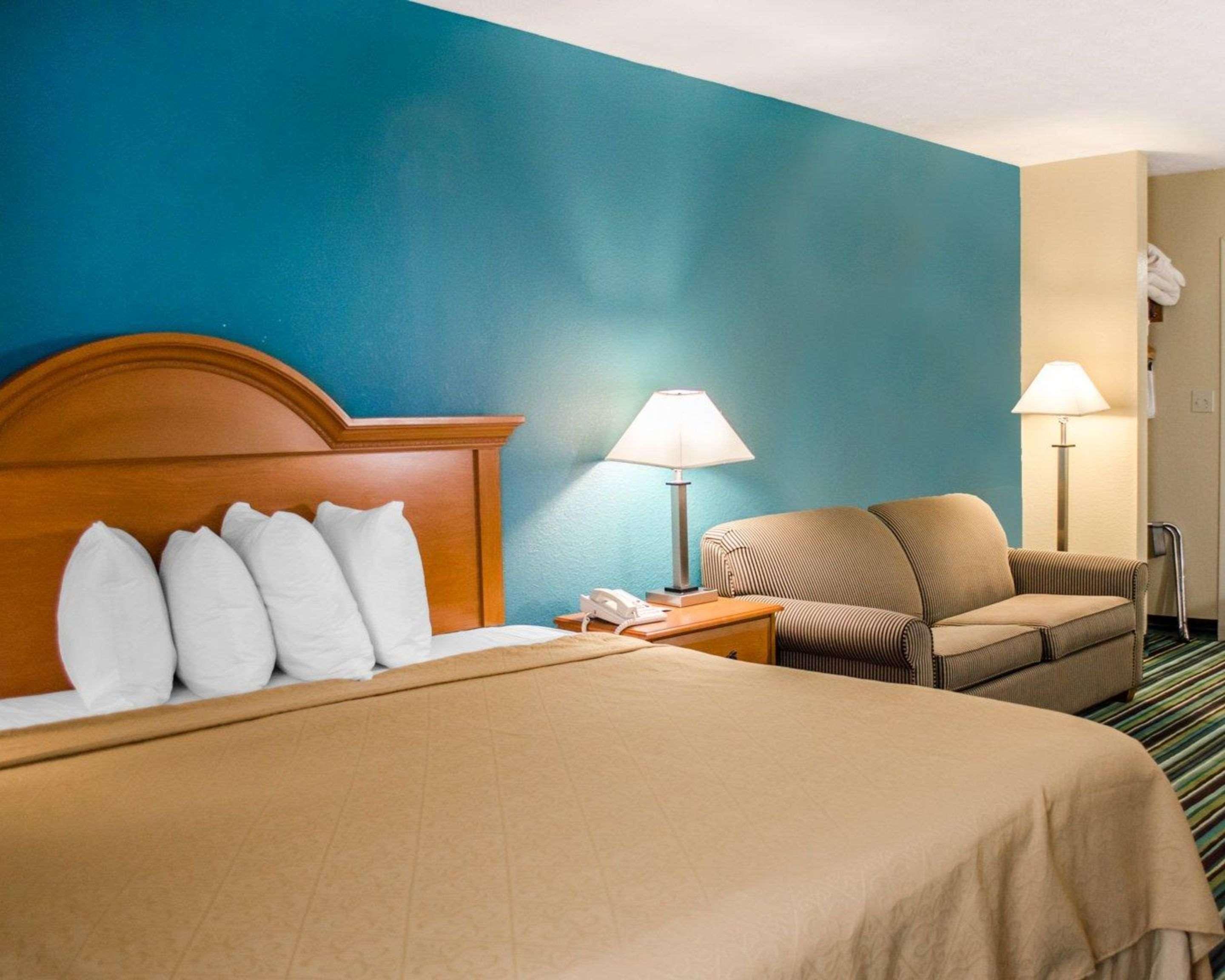 Quality Inn & Suites Medina - Akron West Экстерьер фото